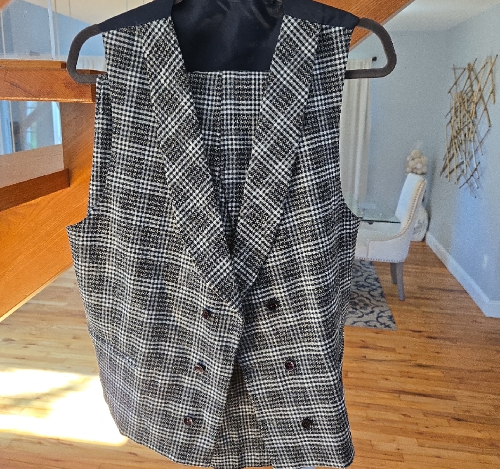 Owen Men's Wear Navy Plaid Suit - Picture 6 of 15